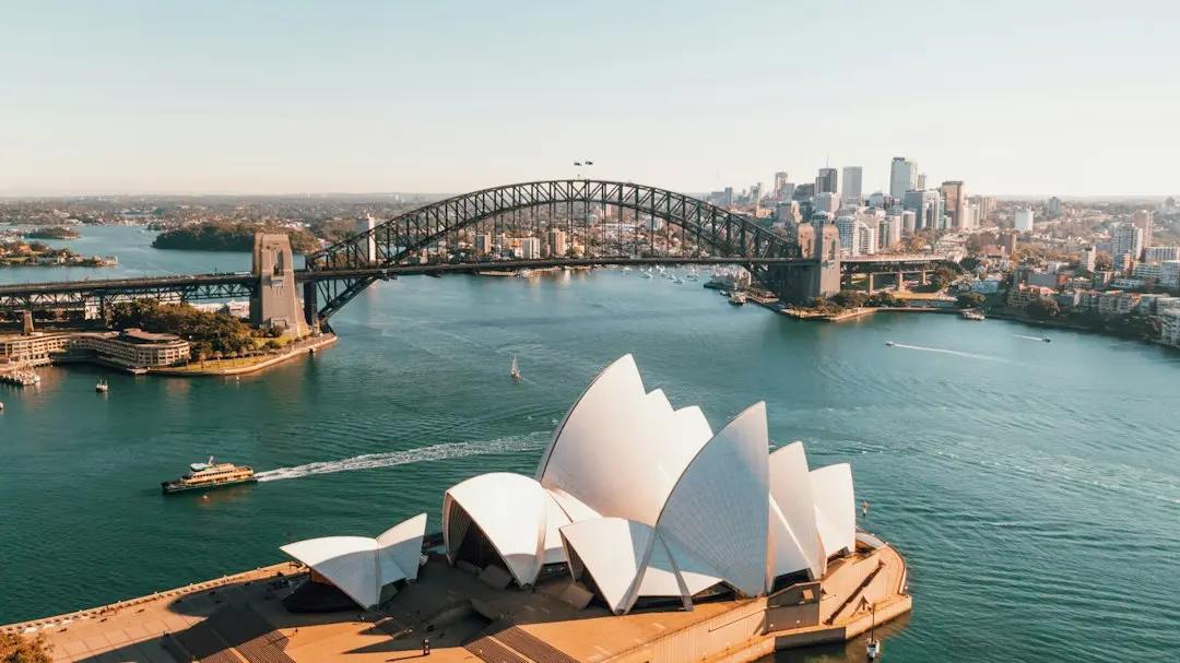 Curtea din Australia obligă Apple să deschidă iPhone-urile pentru alte magazine de aplicații