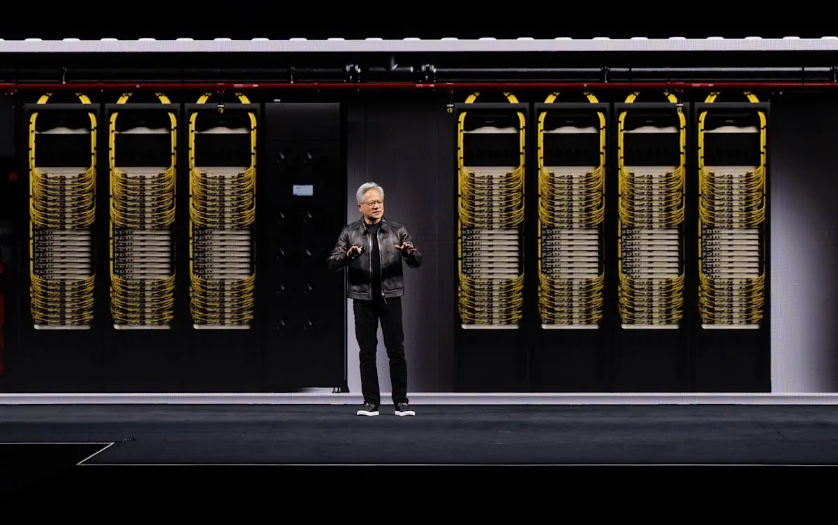 Nvidia vinde „fabrici de AI”, dar majoritatea firmelor folosesc GPU-urile la jumătate din capacitate