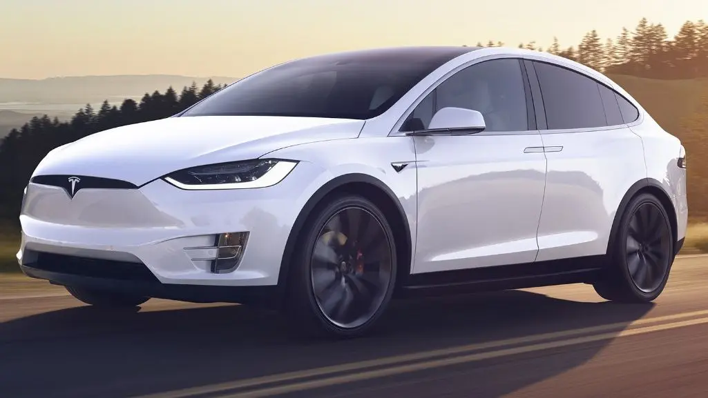 Poliția din Seul a pus ochii pe șoferii care deblochează ilegal funcția FSD de la Tesla!